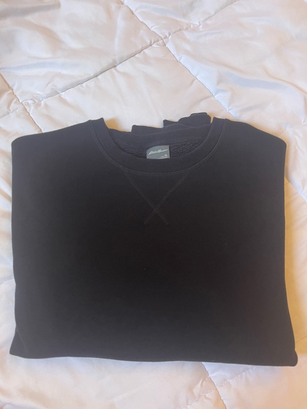 Eddie Bauer Black Crewneck Sweatshirt - Classic Pullover